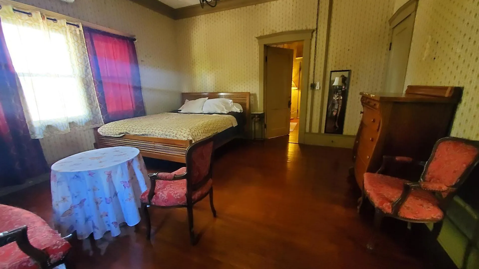 Manoa Valley Inn Honolulu 3*,  United States