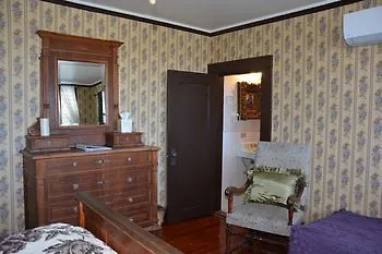 Manoa Valley Inn Honolulu Bed & Breakfast